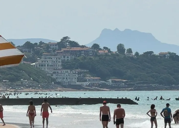 Апартаменты Cote Des Basques *